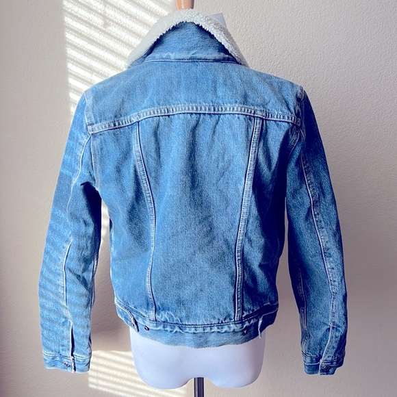 NWT LEVI’S ORIGINAL SHERPA TRUCKER JACKET - Picture 4 of 6